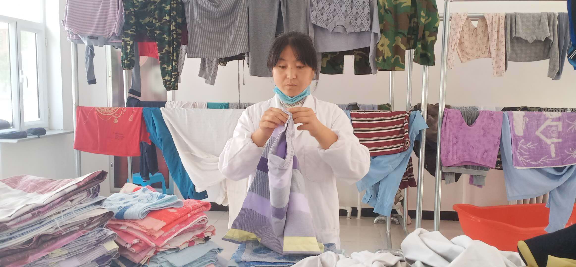 克什克騰旗 關(guān)注女性健康，與愛(ài)同行——從服飾視角看新時(shí)代女性發(fā)展